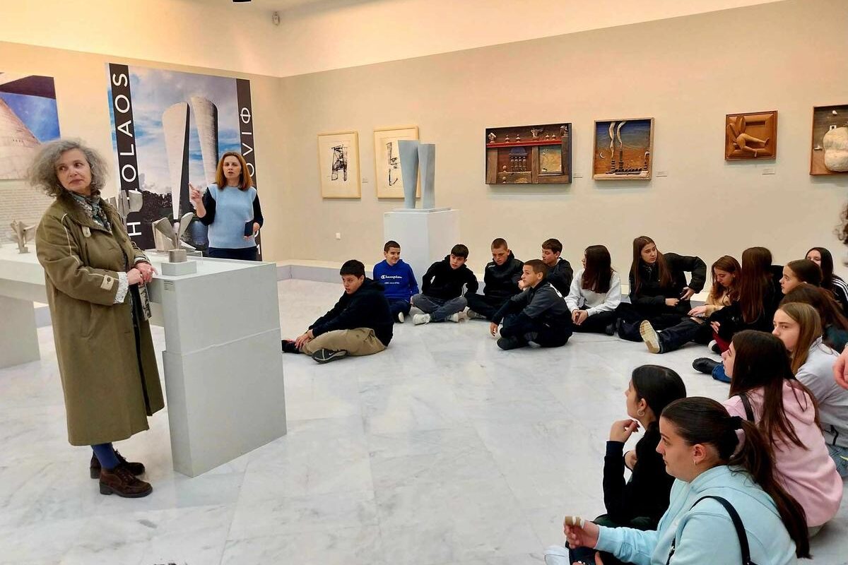 Εκπαιδευτική μετακίνηση του 9ου Γυμνασίου Τρικάλων στη Λάρισα και στο κάστρο του Πλαταμώνα