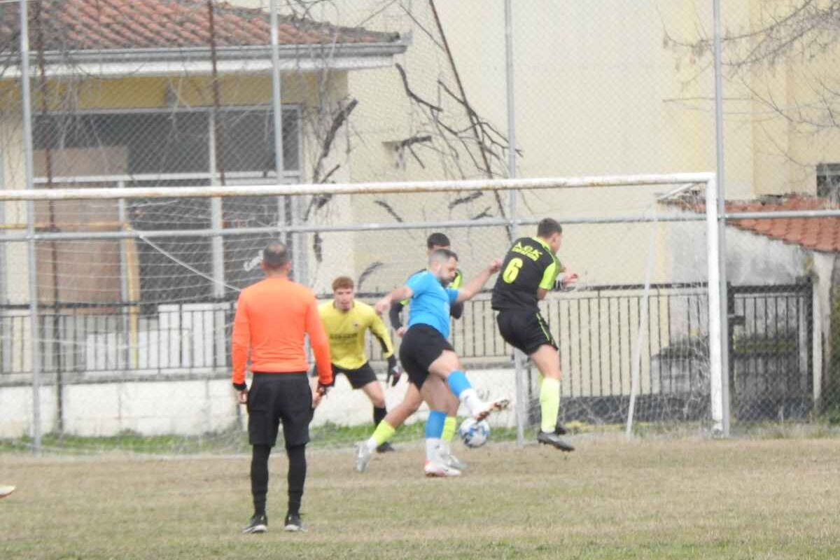 Δεν βρήκαν δίκτυα. ΑΕΚ Σαραγίων και Αγιοι Απόστολοι έμειναν στο 0-0