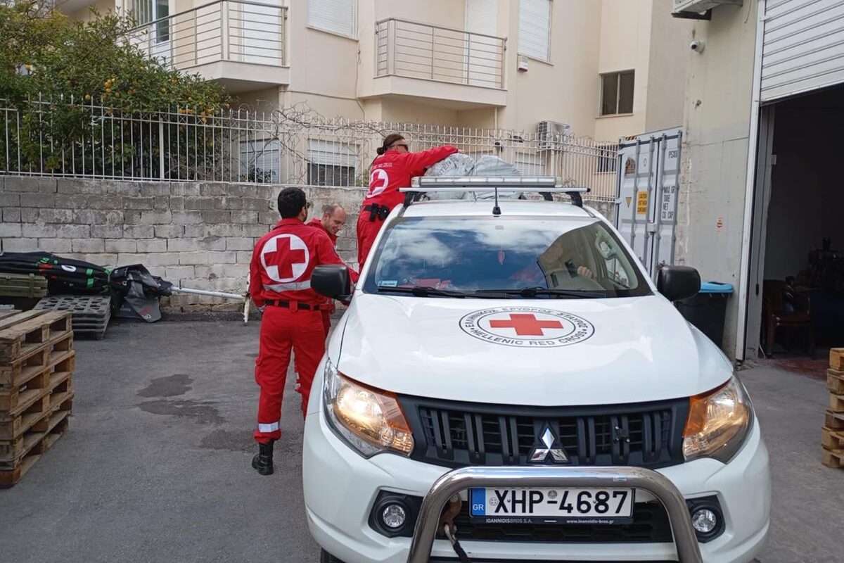 Ο Ελληνικός Ερυθρός Σταυρός αποστέλλει εθελοντές Σαμαρείτες - Διασώστες και Κοινωνικούς Λειτουργούς - Ψυχολόγους στην Αμοργό