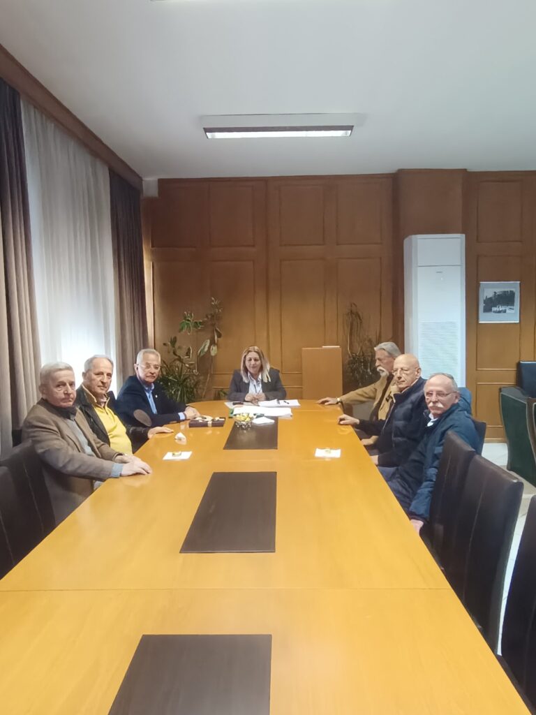 Συνάντηση Χρύσας Ντιντή με τον Σύνδεσμο Εφέδρων Τρικάλων