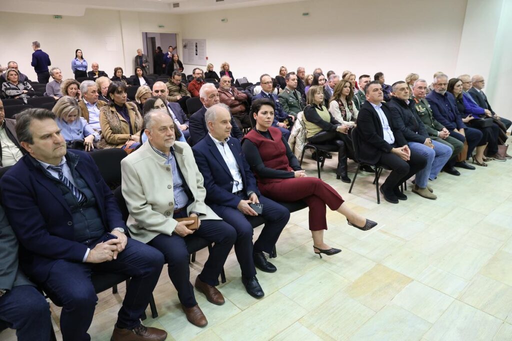 Εγκαινιάστηκε η έκθεση με έργα του Peter von Hess για την Επανάσταση του 1821 στο Λαογραφικό Μουσείο Λάρισας