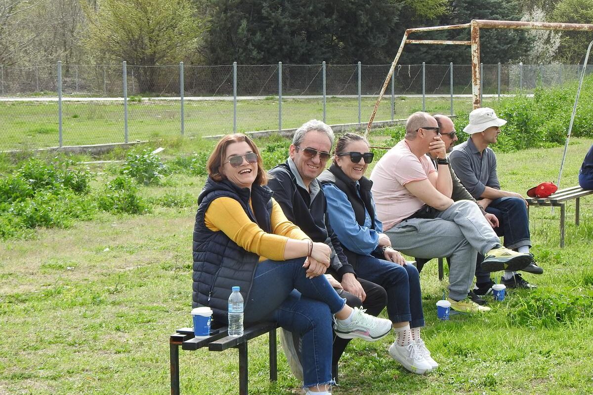 Κοντά στην προσπάθεια των παιδιών τους