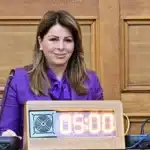 Παπακώστα: Η δίωξη, η «ταπείνωση» και οι απαντήσεις που λείπουν
