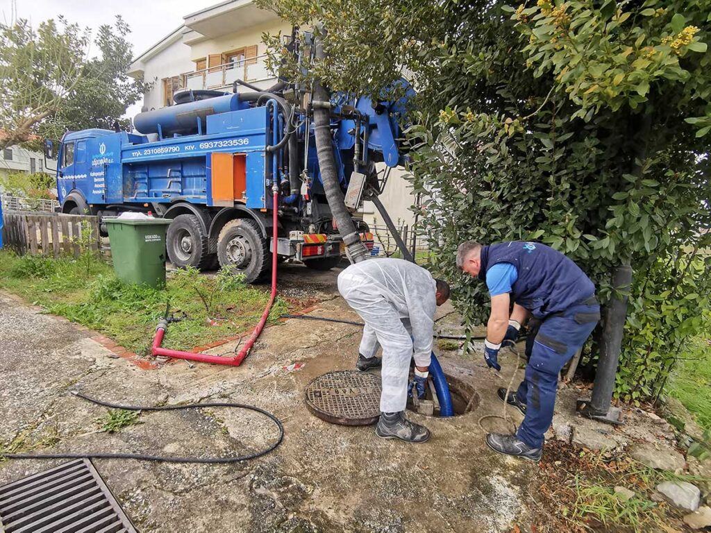 Καθαρισμός αγωγών ομβρίων από τη ΔΕΥΑΤ – Ξεκίνημα στην Τρίκκη
