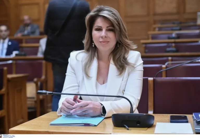 Πρόσκληση της Κατερίνας Παπακώστα για την ονομαστική της εορτή