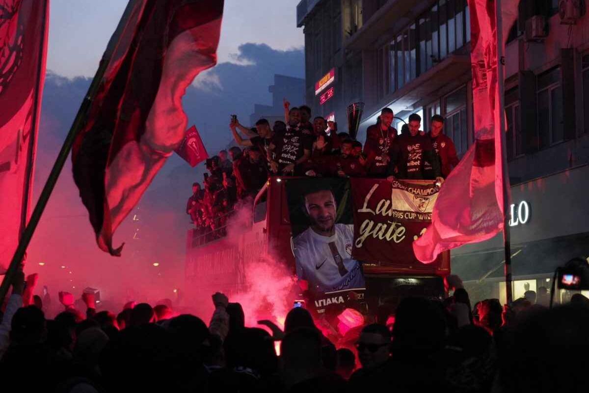 Η ΑΕΛ στη Super League 1 – Πανζουρλισμός στη Λάρισα για την άνοδο