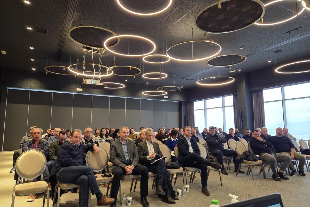 Επιτυχία για τα φορολογικά σεμινάρια του ΟΕΕ σε Τρίκαλα και Καρδίτσα