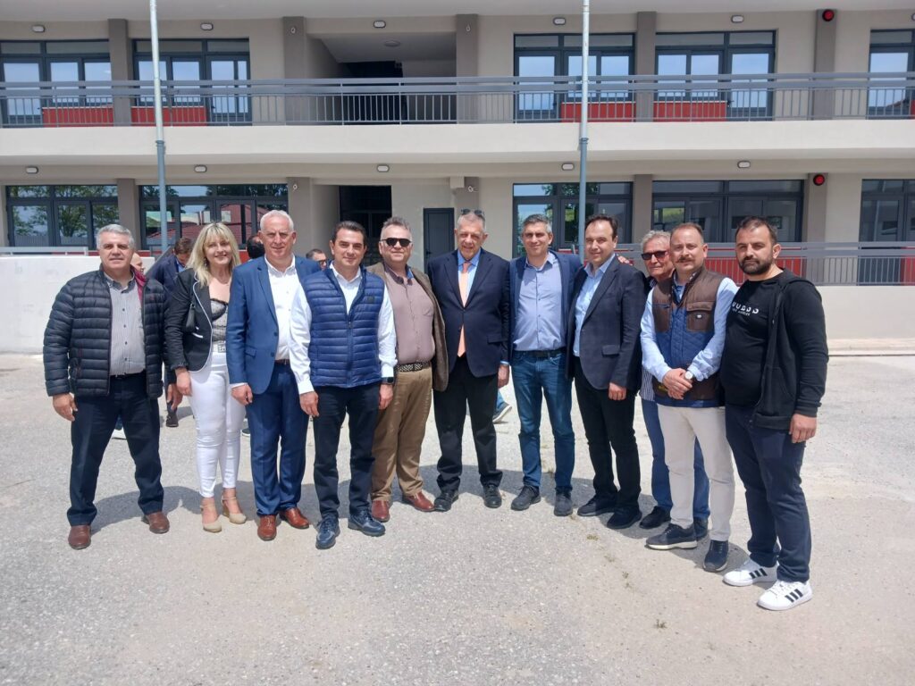 Αυτοψία Χρήστου Δήμα στη Φαρκαδόνα – Τα σχολεία ανακαινίζονται, η εικόνα… ψηφίζεται