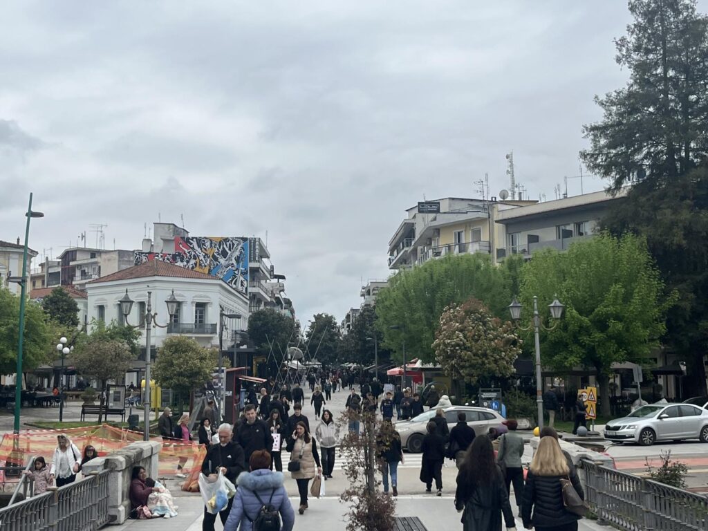 Συντάξεις Μαΐου: Η πληρωμή μετά το Πάσχα «στεγνώνει» την αγορά των Τρικάλων