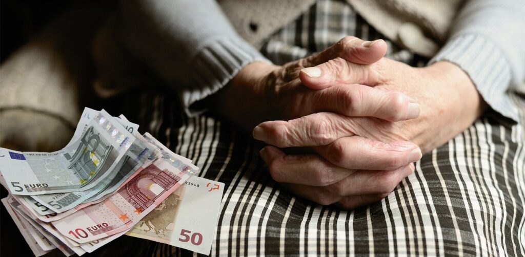 Πότε πληρώνονται οι συντάξεις Μαΐου 2025 – Αναλυτικά οι ημερομηνίες από τον ΕΦΚΑ