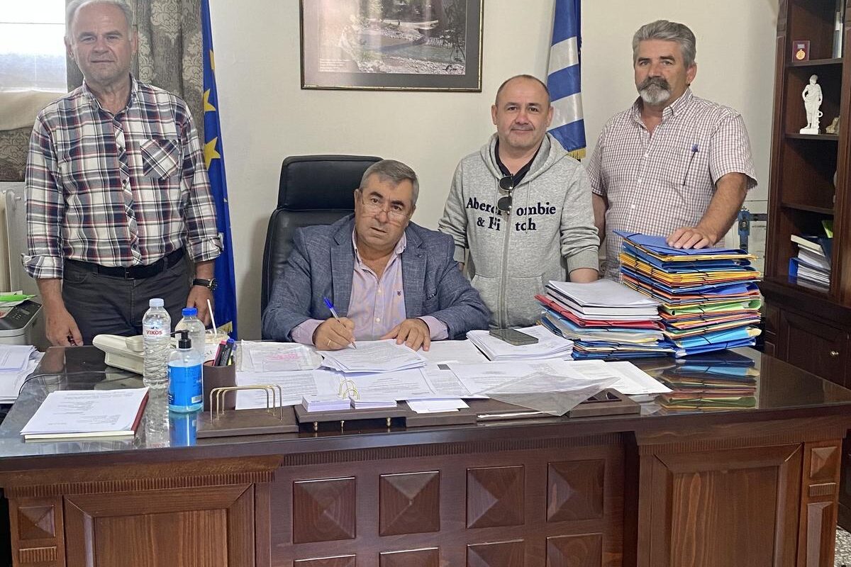 Υπογραφή νέας σύμβασης για αποκατάσταση υποδομών στην Πιαλεία από τον Δήμο Πύλης