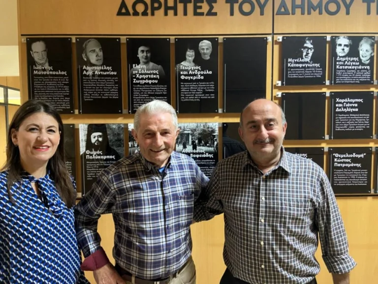 Ο Δήμαρχος Τρικκαίων Νίκος Σακκάς, ο Γιώργος Φαγκρίδας και η Αντιδήμαρχος Σοφία Αλεστά σε συνάντηση στο Δημαρχείο