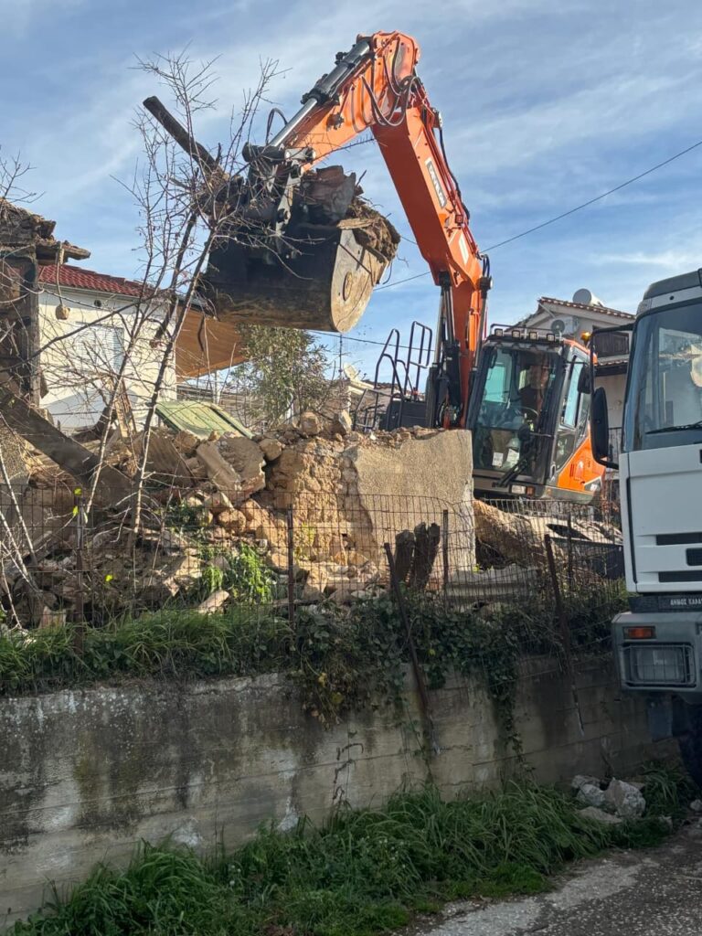 96.000 ευρώ στον Δήμο Μετεώρων για κατεδαφίσεις «κόκκινων» κτιρίων
