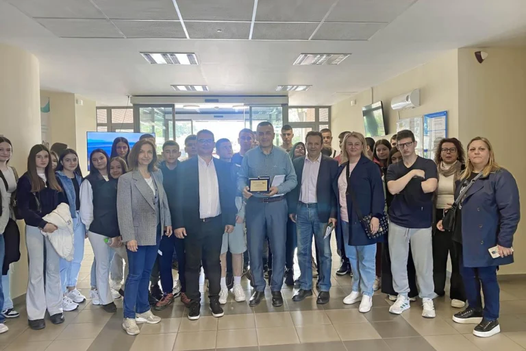 Μαθητές Λυκείου Τσαριτσάνης ευχαριστούν την Περιφέρεια για τη στήριξη