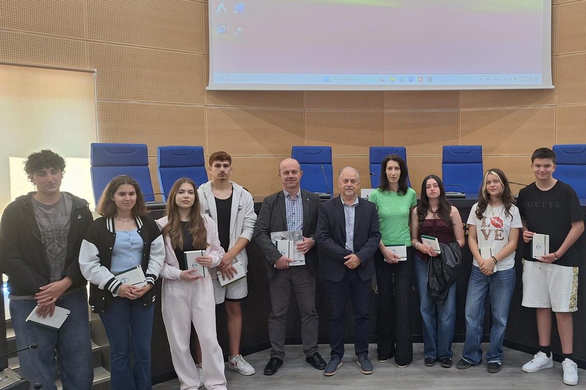 Το 12ο ΓΕΛ Λάρισας παρουσίασε eTwinning πρόγραμμα στην Περιφέρεια Θεσσαλίας