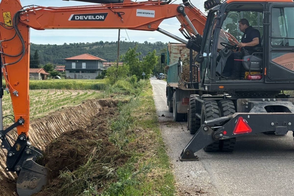 Καθαρισμός 2,5 χιλιομέτρων καναλιών σε Διάβα και Βασιλική από τον Δήμο Μετεώρων