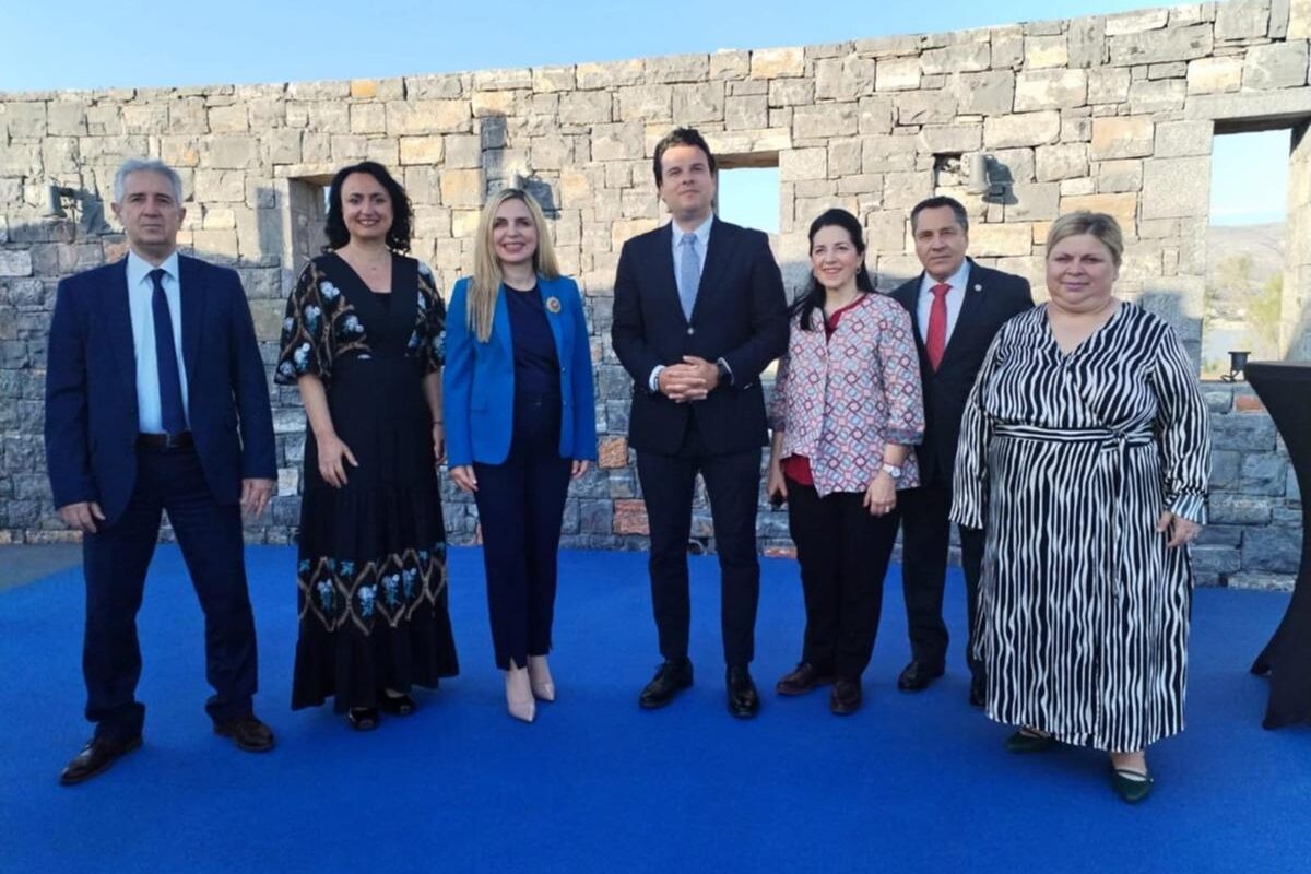 Ισχυρή στήριξη Βλαχογιάννη στην υποψηφιότητα Χάρη Θεοχάρη για τον Παγκόσμιο Οργανισμό Τουρισμού