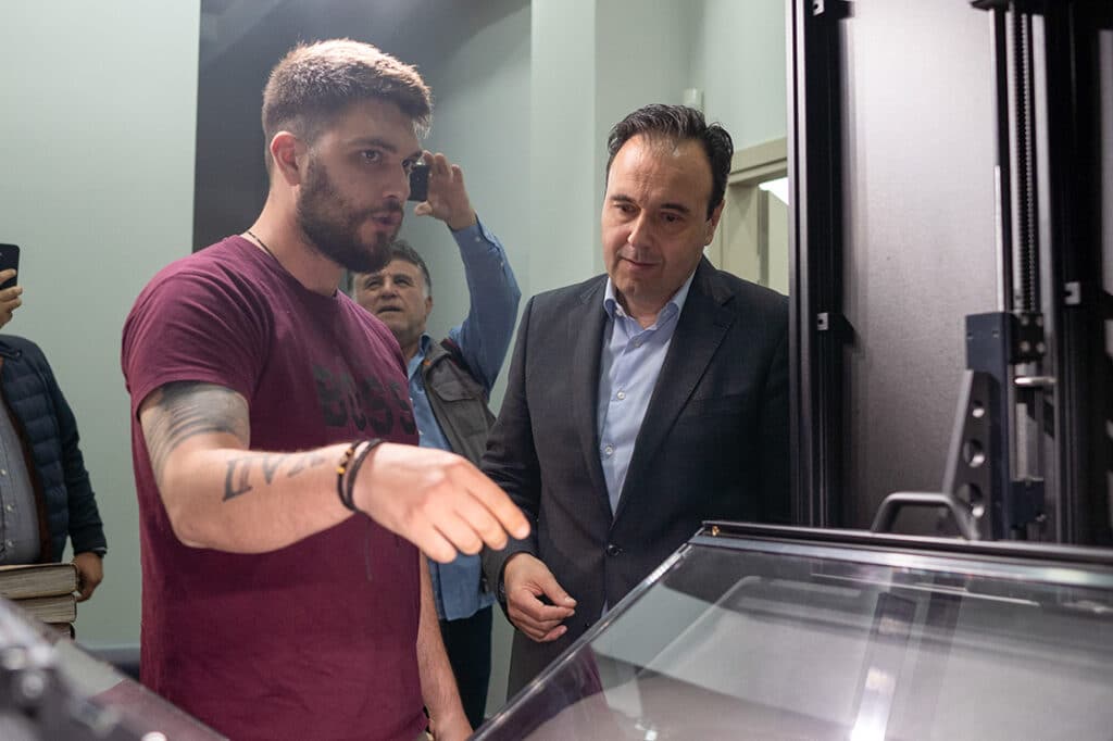 Εγκαινιάστηκε το νέο Κτηματολόγιο Τρικάλων από Παπαστεργίου και Μπουκώρο