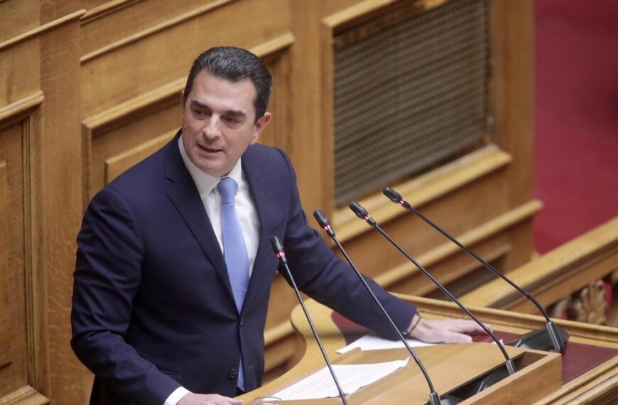 Σαφές μήνυμα ευθύνης από τον Κώστα Σκρέκα