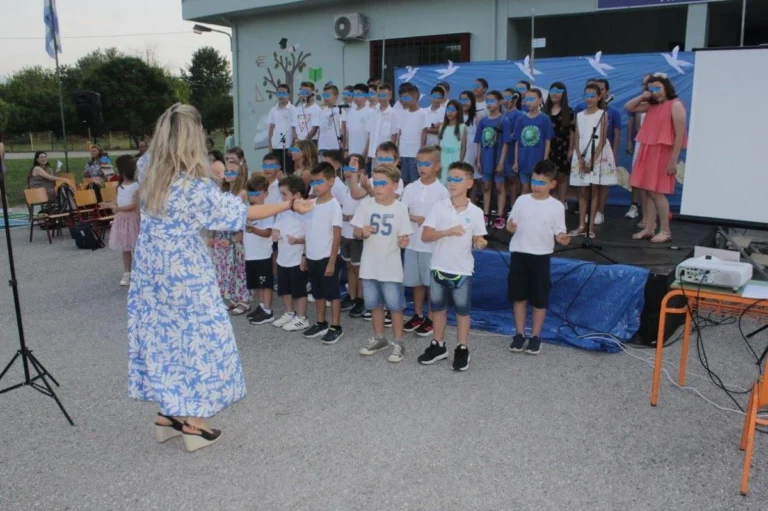 Αποχαιρετιστήρια γιορτή στο Δημοτικό Σχολείο Πηγής – Καλλιτεχνικό αφιέρωμα στον Οδυσσέα Ελύτη