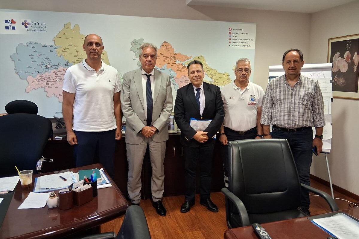 Ενισχύεται η συνεργασία 5ης ΥΠΕ και ΕΚΑΒ για την εξυπηρέτηση των πολιτών