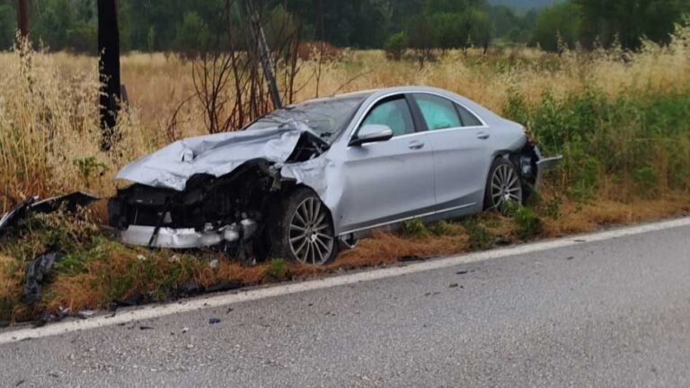 Καλαμπάκα: Θανατηφόρο τροχαίο με ουρές χιλιομέτρων στην εθνική οδό – Νεκρός 55χρονος, τραυματίες δύο παιδιά
