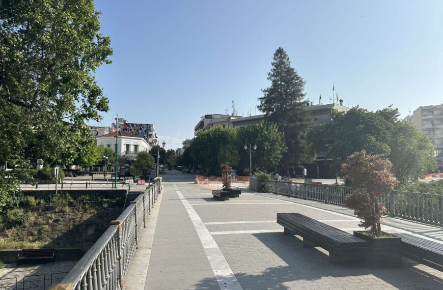 Τρίκαλα: Η πόλη «έβρασε» το τριήμερο του Αγίου Πνεύματος – Όσοι έμειναν, το πλήρωσαν… σε ιδρώτα