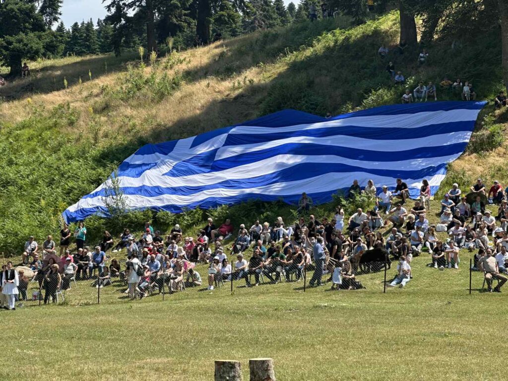 Αντάμωμα Σαρακατσαναίων 2025, Περτουλιώτικα Λιβάδια, σαρακατσάνικα έθιμα, Καρακόλι, χοροί, ομιλίες επισήμων.