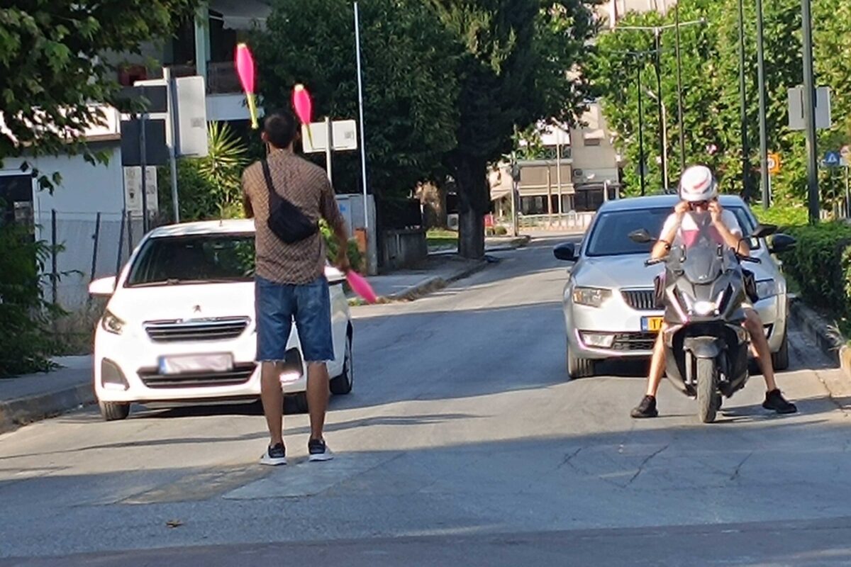 Ζογκλέρ στον Άγιο Κωνσταντίνο – και ο καύσωνας… σηκώνει τα χέρια