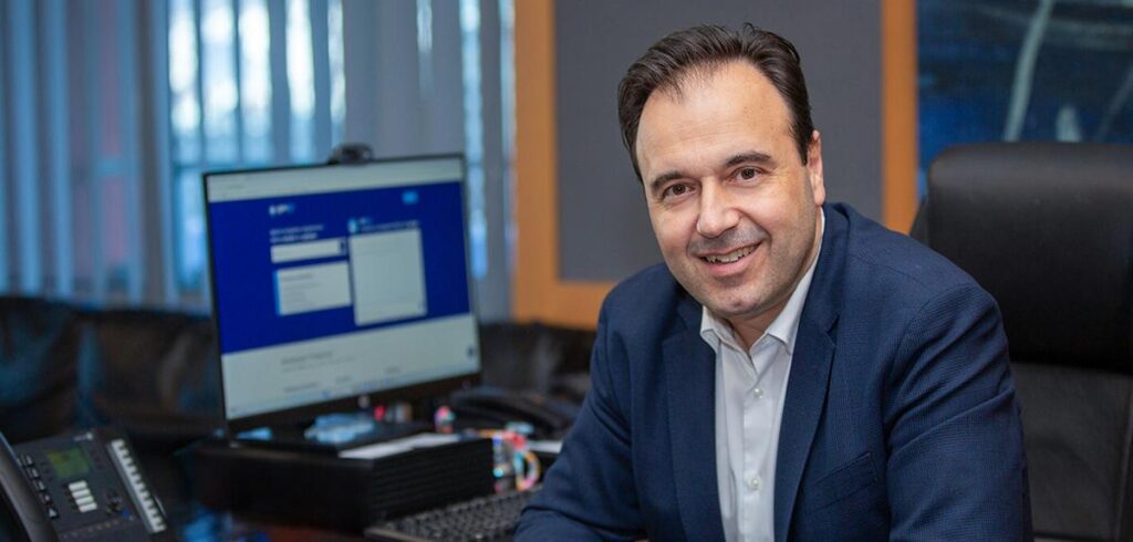 Τεχνητή Νοημοσύνη στην Ελλάδα: Ο Παπαστεργίου χαράζει στρατηγική