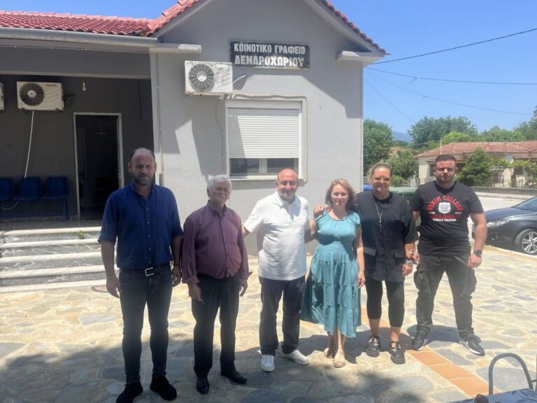 Οργώνει χωριά ο Σακκάς, τώρα και με τεχνικές υπηρεσίες