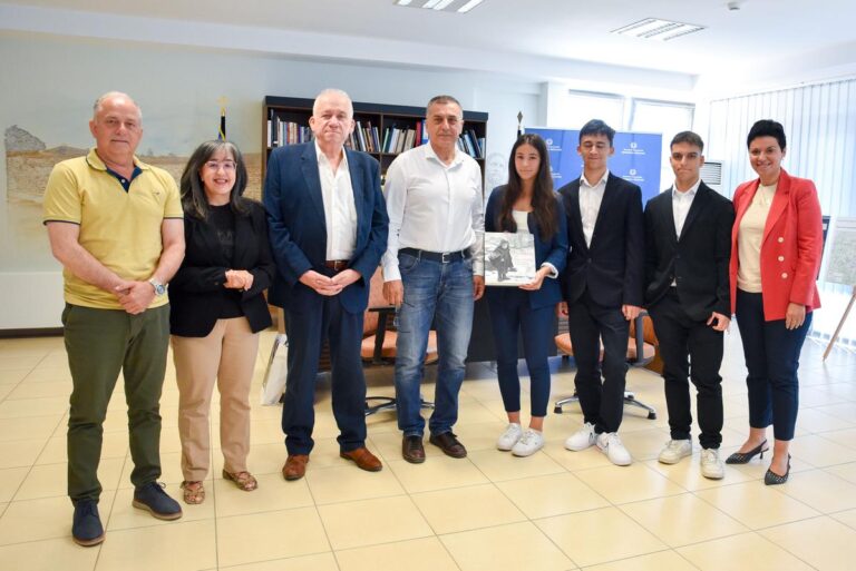 Μαθητές του Προτύπου ΓΕΛ Λάρισας διακρίθηκαν πανελλαδικά με καινοτόμο επιχειρηματική ιδέα