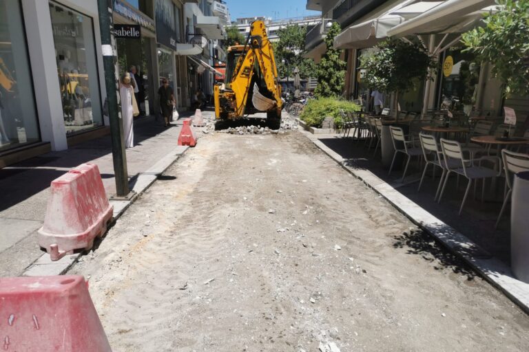 Νέο οδόστρωμα στον πεζόδρομο Βύρωνος από τον Δήμο Τρικκαίων