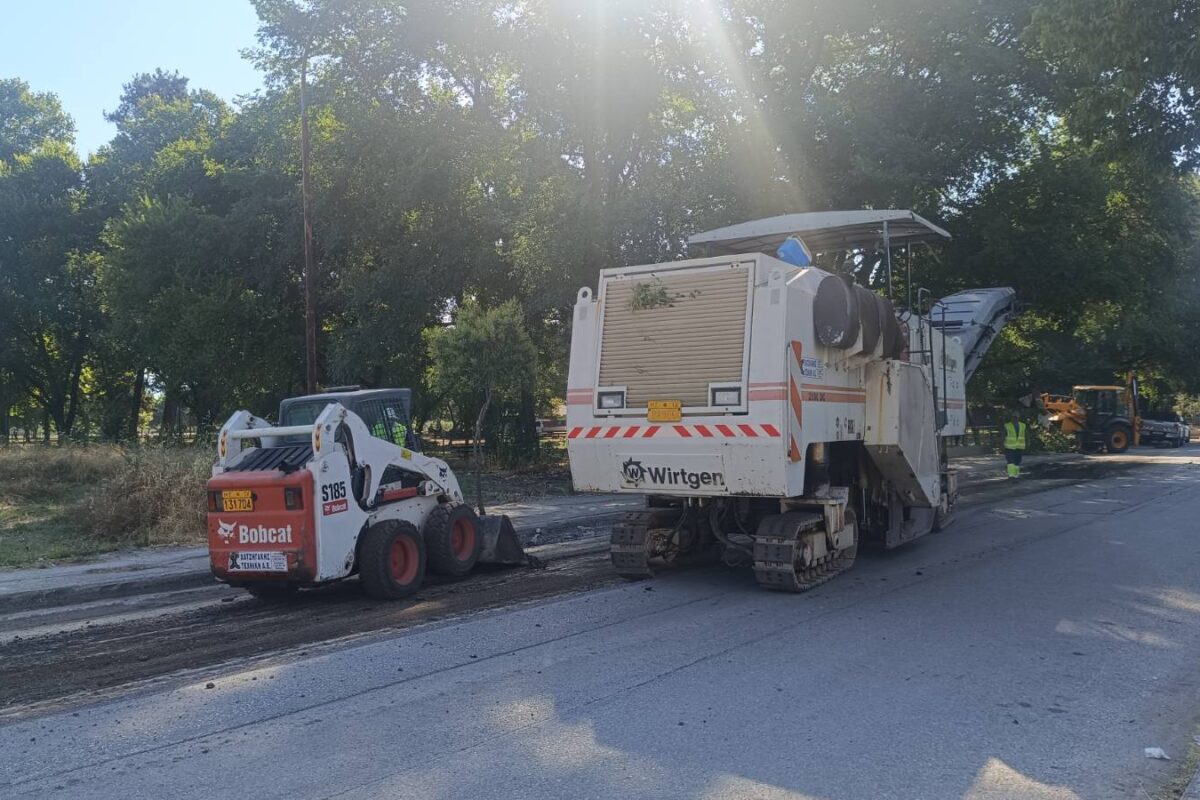 Ριζαρείου Τρικάλων: Άσφαλτος μετά από χρόνια – Ανάσα για οδηγούς και αυτοκίνητα