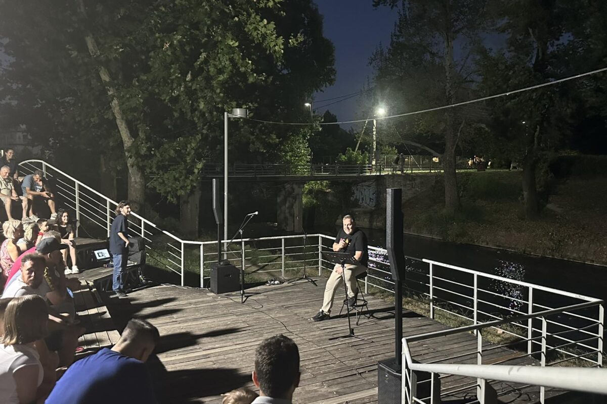 Stand Up στον Ληθαίο: Γέλιο, αέρας και… ντεμπούτο έκπληξη από Λάππα και Νταλάση!