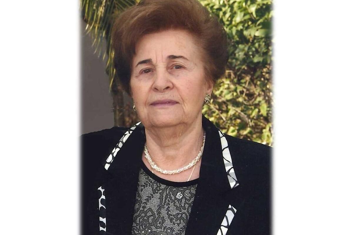 Κηδεία Μαρίνας Τσόγια στα Τρίκαλα
