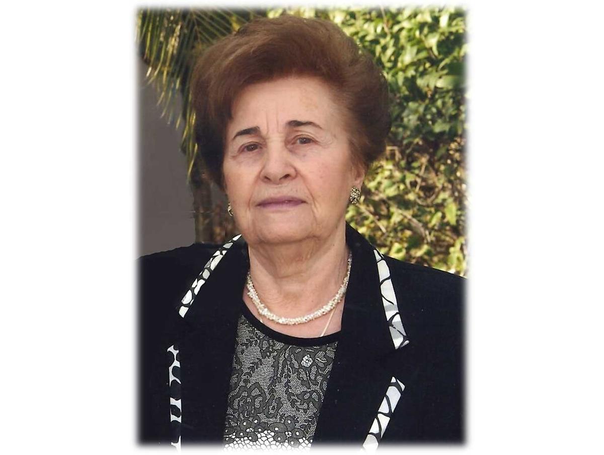 Κηδεία Μαρίνας Τσόγια στα Τρίκαλα