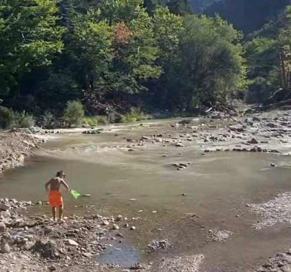 Καταγγελία για εργασίες στην πλαζ «Αλέκος» Ασπροποτάμου