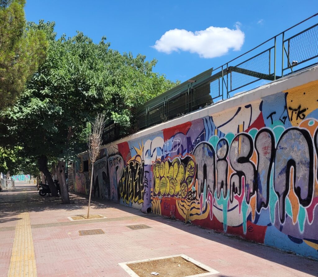 Καλαμπακιώτης ηθοποιός θύμα άγριας επίθεσης στην Αθήνα – Σοκαριστική μαρτυρία