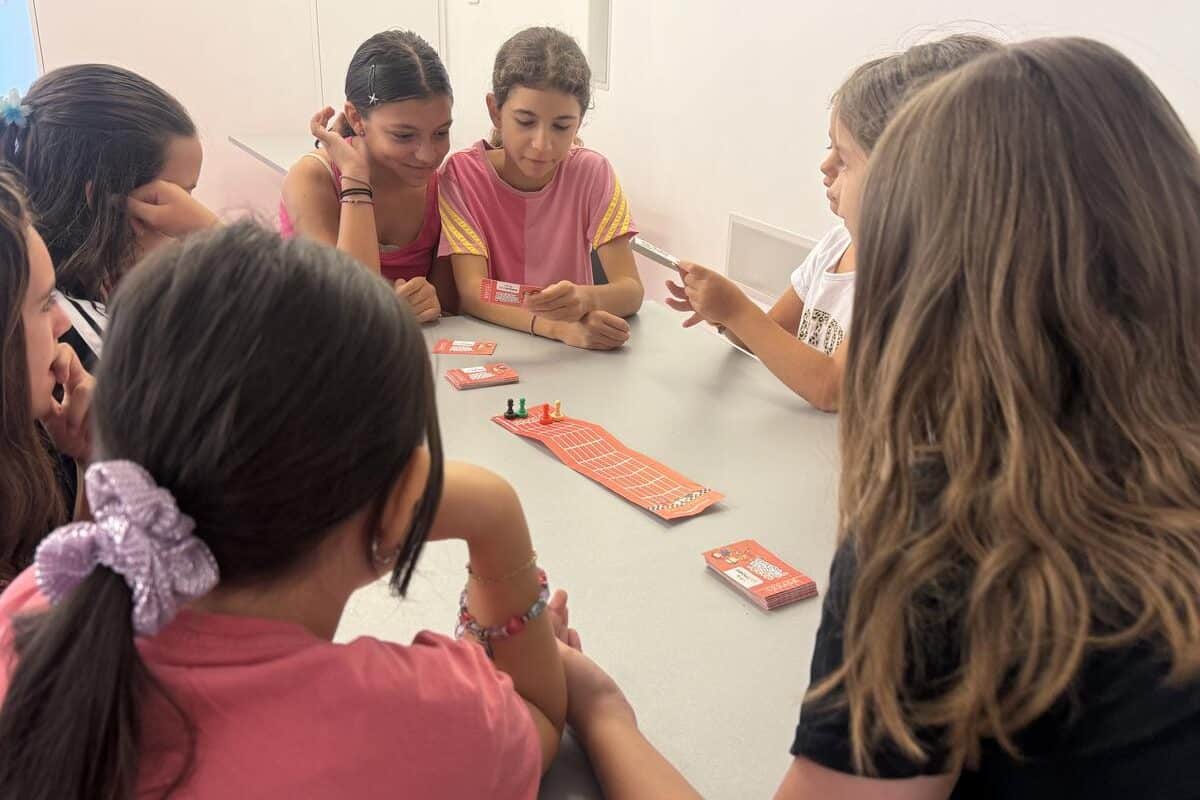 Καλαμπάκα: Η διατροφή έγινε παιχνίδι στη Βιβλιοθήκη – Ολοκληρώθηκε η δράση «Είμαστε ό,τι τρώμε»