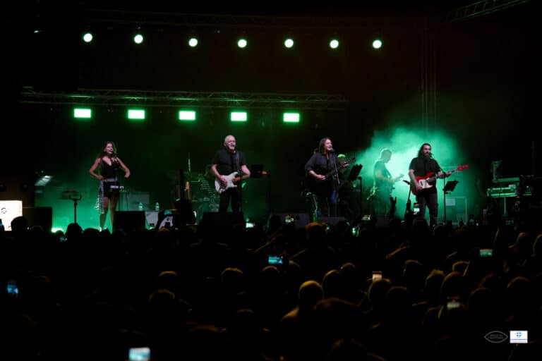 Πορτοκάλογλου και Κότσιρας στην Ιτέα: 5.000 θεατές στη συναυλία στήριξης