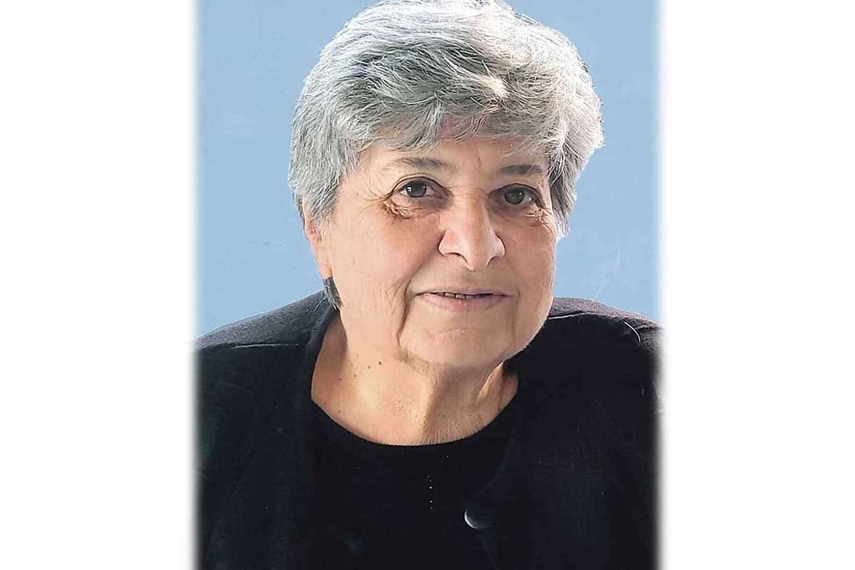 Κηδεία Ελένης Ζιντζόβα στα Τρίκαλα