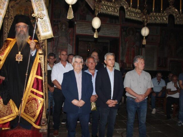 Μέγας Αρχιερατικός Εσπερινός στη Μονή Αγίου Βησσαρίωνος Δούσικου