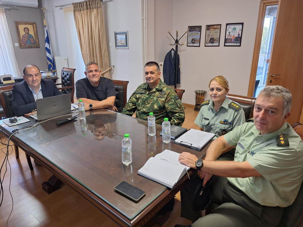 Επίσκεψη Ταξιάρχου ΣΜΥ Τρικάλων στη Διεύθυνση Δευτεροβάθμιας Εκπαίδευσης Τρικάλων