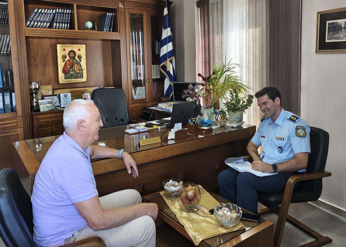 Τροχαία Τρικάλων και Πρωτοβάθμια Εκπαίδευση ενισχύουν τη συνεργασία για την οδική ασφάλεια