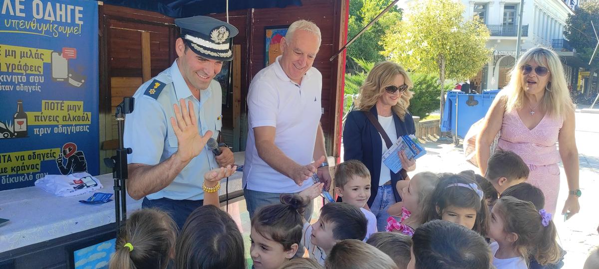 Μαθητές Δημοτικών και Νηπιαγωγείων Τρικάλων στην Ευρωπαϊκή Εβδομάδα Κινητικότητας 2025