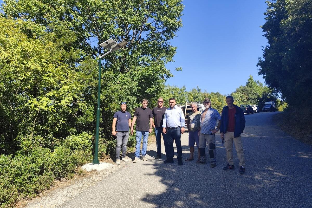 Ο Δήμος Μετεώρων φωτίζει τον παλαιό οικισμό Καστρακίου
