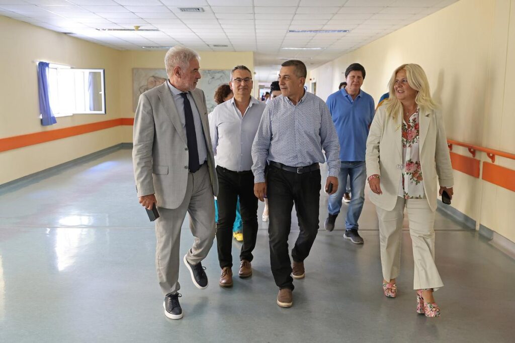 Λάρισα: 21 νέα μηχανήματα στη ΜΕΝΝ του Πανεπιστημιακού