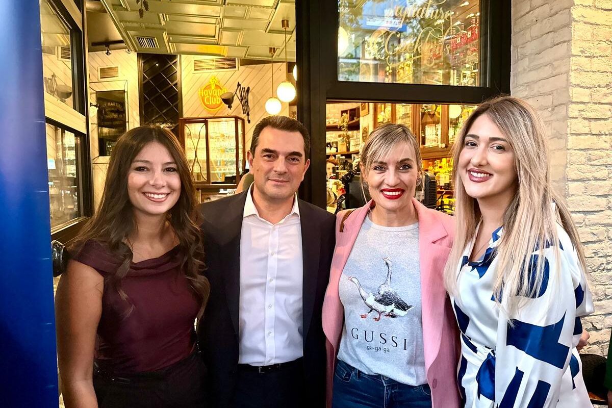 Ο Κώστας Σκρέκας δίνει δύναμη και ελπίδα στον Ραφαήλ