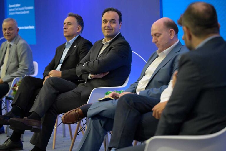 Δημήτρης Παπαστεργίου: Από την Ελλάδα του χασάπη στην Ελλάδα του Χασάμπη και του gov.gr